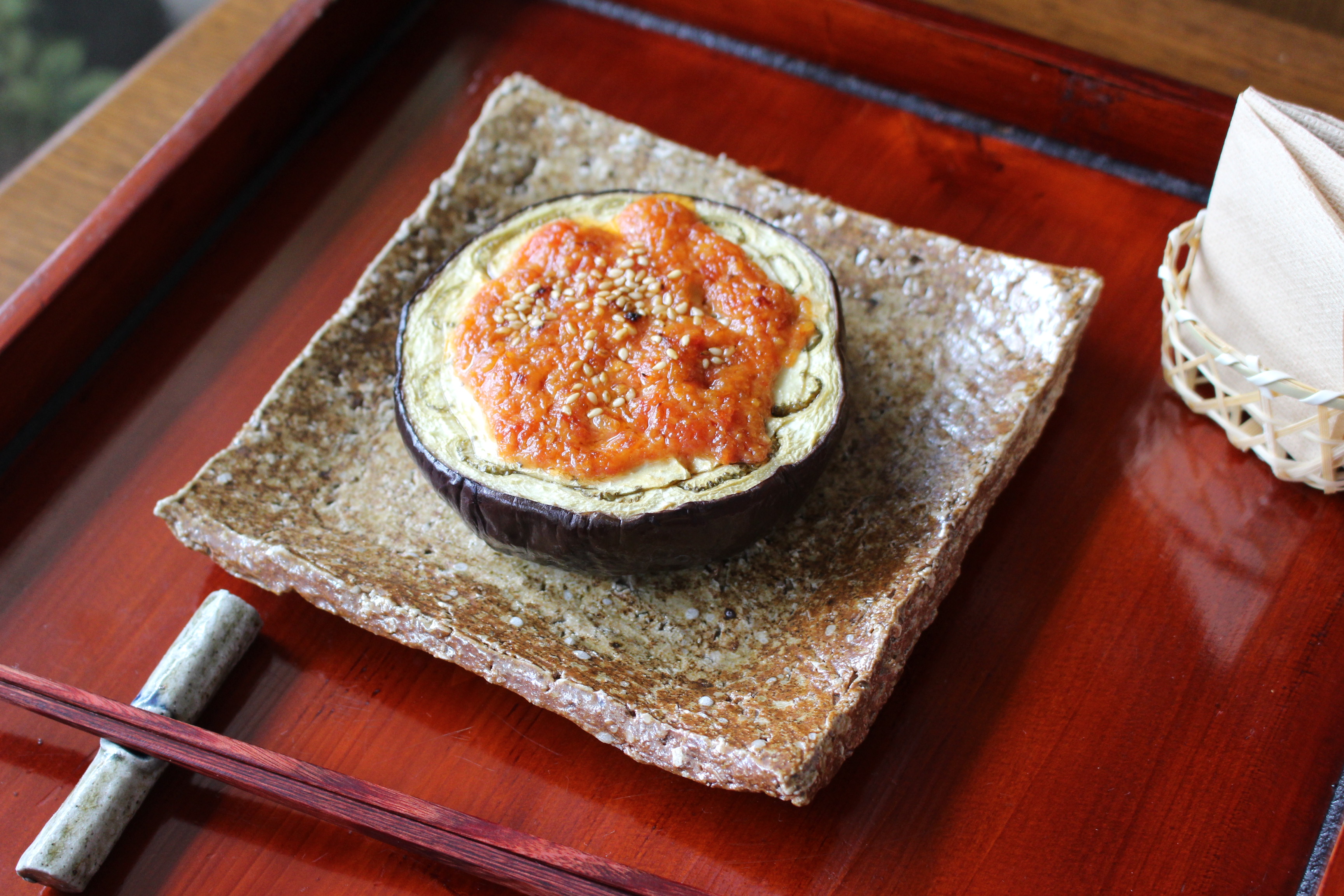 まんじゅうなすのトマト味噌田楽